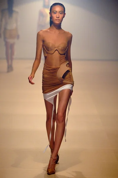 Look 22
